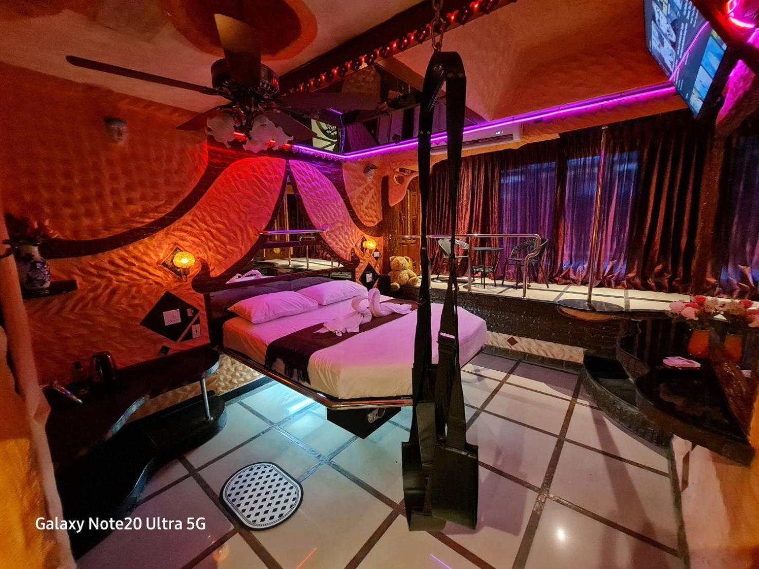 Penthouse Pattaya Hotel Kültér fotó
