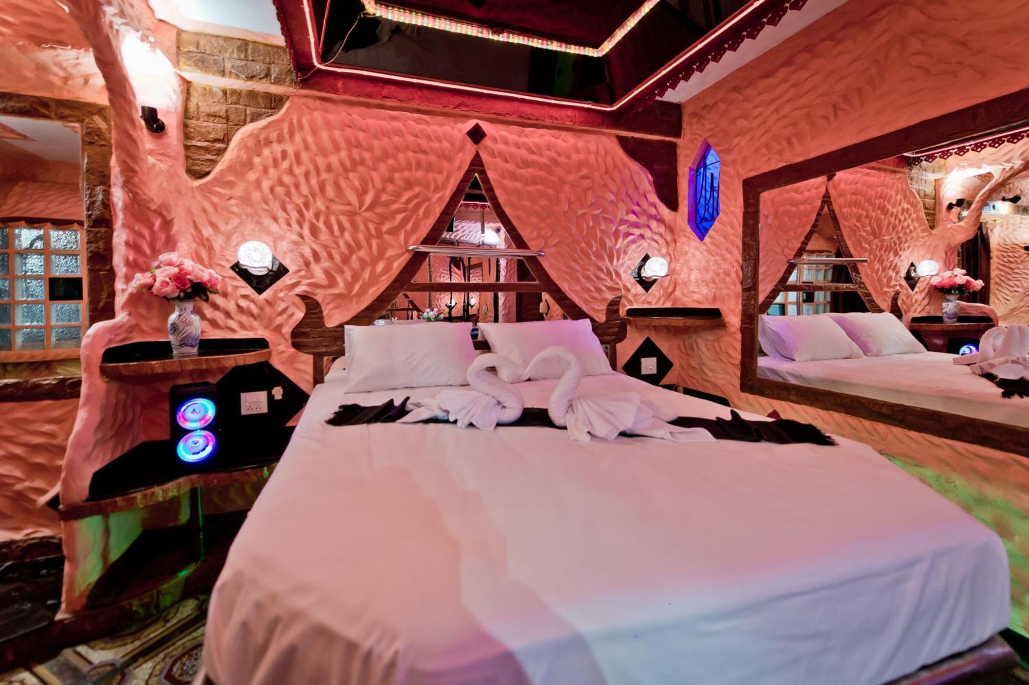 Penthouse Pattaya Hotel Kültér fotó