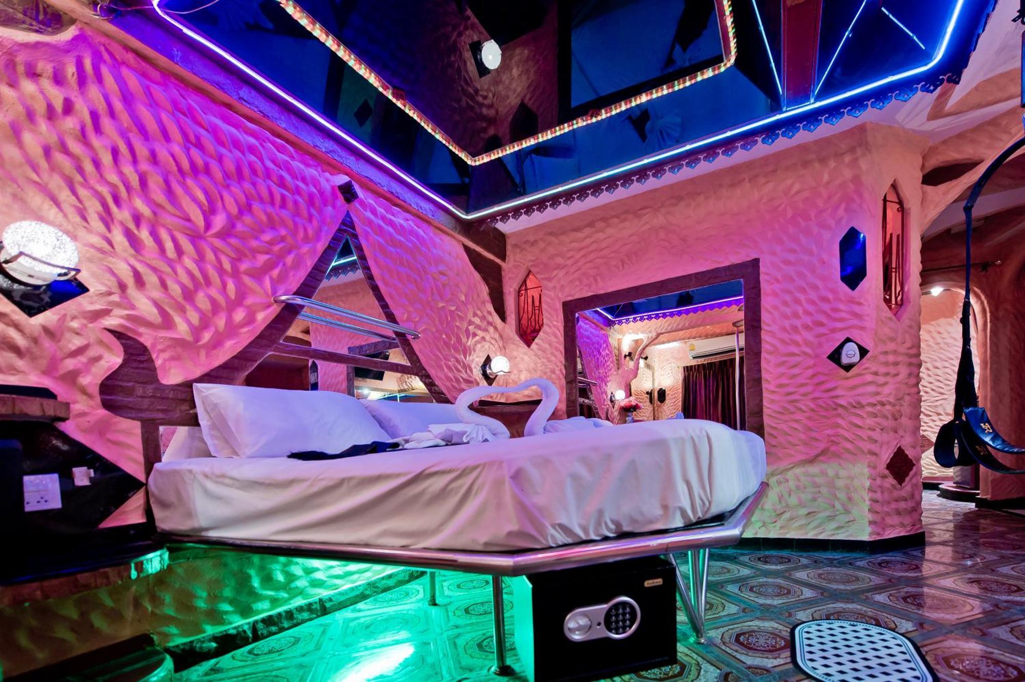 Penthouse Pattaya Hotel Kültér fotó
